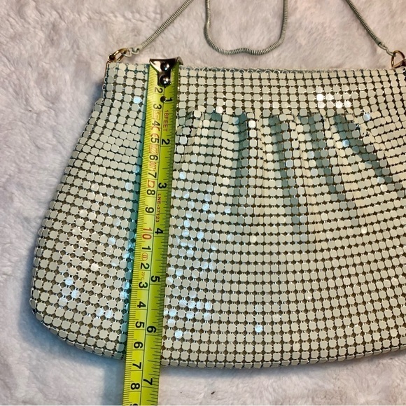 SALE! Vintage Purse Cream Metallic Chainmail Rope Strap Gold interior Zip Pocket - Picture 14 of 16